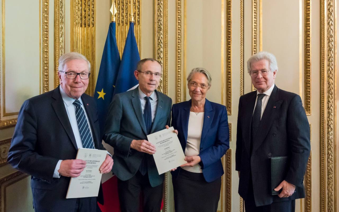 Olivier Houdé a remis son Rapport sur « La culture générale aujourd’hui » à Élisabeth Borne, Ministre d’État, Ministre de l’Éducation nationale, de l’Enseignement supérieur et de la Recherche.